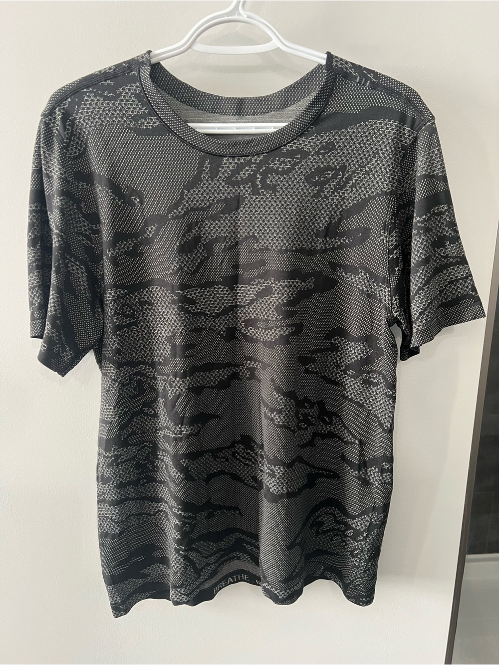 lululemon athletica Miami Black & Gray Short-Sleeve Performance Tee